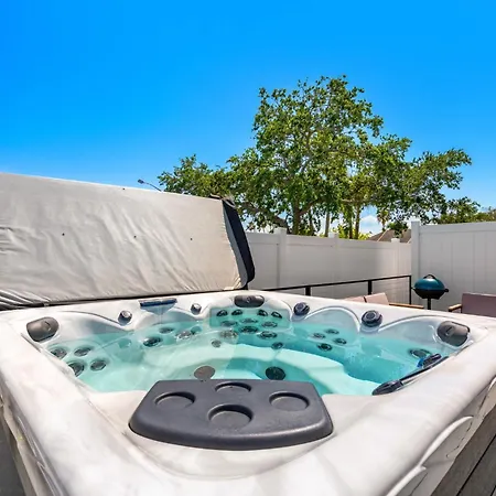 Tidal Tranquility - Luxe Beach Stay With Spa Hot Tub - Walk To Beach